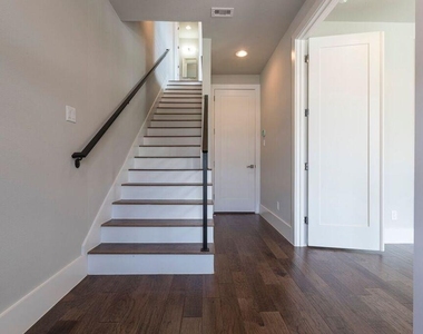 5703 Larkin - Photo Thumbnail 36