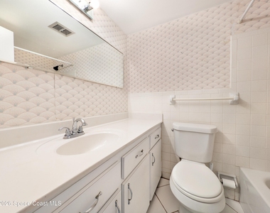 190 E Olmstead Drive - Photo Thumbnail 3