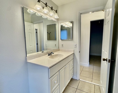 1506 Hardwicke Street Nw - Photo Thumbnail 19