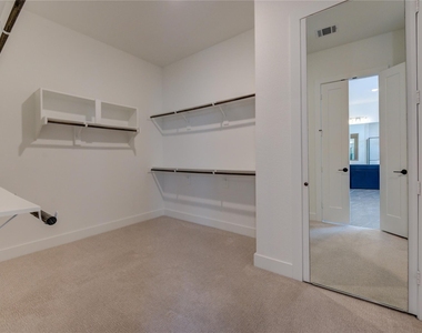 10318 Fountain Shore Drive - Photo Thumbnail 27