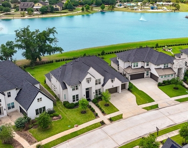 10318 Fountain Shore Drive - Photo Thumbnail 45