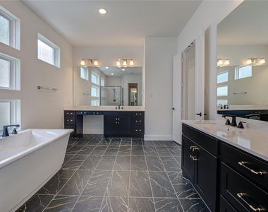 10318 Fountain Shore Drive - Photo Thumbnail 29