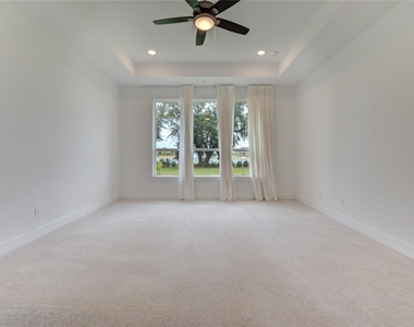 10318 Fountain Shore Drive - Photo Thumbnail 26