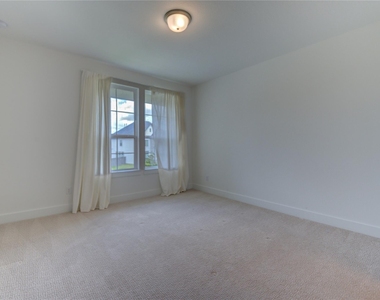 10318 Fountain Shore Drive - Photo Thumbnail 38