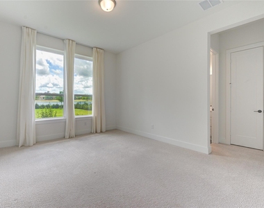 10318 Fountain Shore Drive - Photo Thumbnail 22