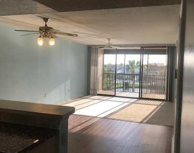 5805 N Banana River Boulevard - Photo Thumbnail 3