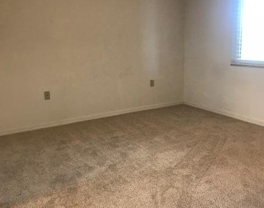 5805 N Banana River Boulevard - Photo Thumbnail 5