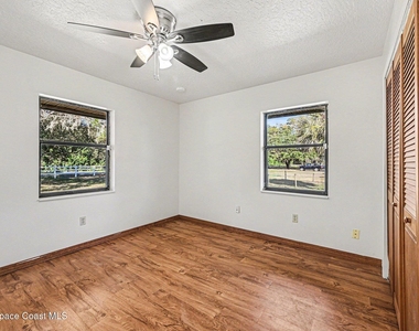 655 N Burnett Road - Photo Thumbnail 9