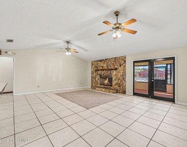655 N Burnett Road - Photo Thumbnail 4