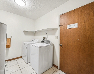 655 N Burnett Road - Photo Thumbnail 11