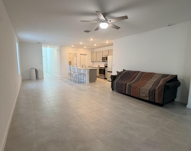 1707 Colebrook Circle Sw - Photo Thumbnail 5