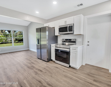 644 Nida Drive - Photo Thumbnail 7