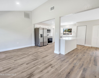 644 Nida Drive - Photo Thumbnail 2