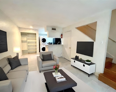 2100 Wilcrest Drive - Photo Thumbnail 1
