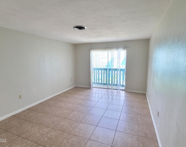 350 Fillmore Avenue - Photo Thumbnail 6
