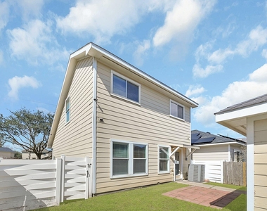 1783 Nichole Woods Drive - Photo Thumbnail 2