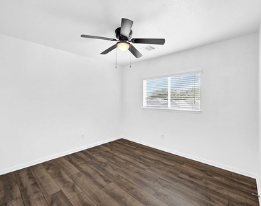 1783 Nichole Woods Drive - Photo Thumbnail 20