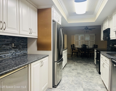 115 N Indian River Drive - Photo Thumbnail 6