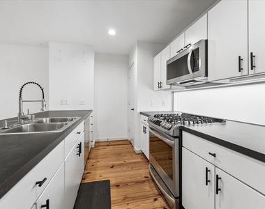6130 Grand Boulevard - Photo Thumbnail 20