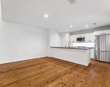 6130 Grand Boulevard - Photo Thumbnail 18