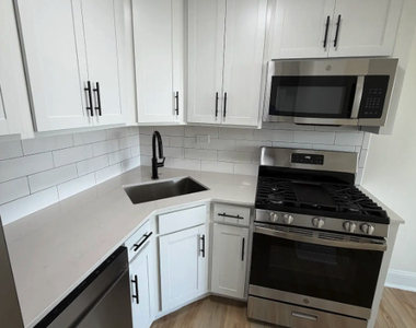 3333 Broadway - Photo Thumbnail 1