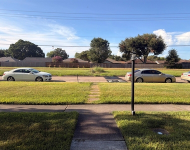 4210 Wyatt Street - Photo Thumbnail 6