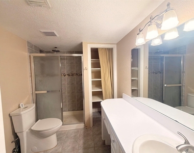 4210 Wyatt Street - Photo Thumbnail 21
