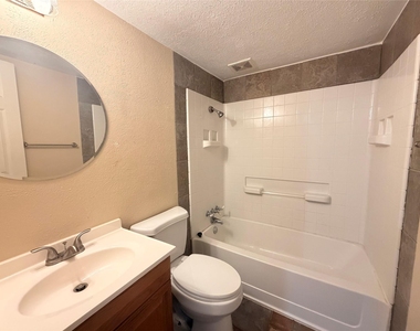 4210 Wyatt Street - Photo Thumbnail 14