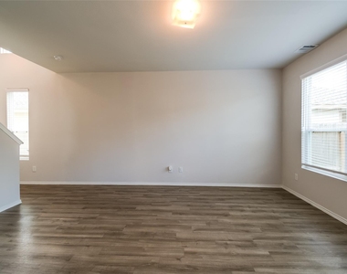3606 Atascocita Vale Drive - Photo Thumbnail 2