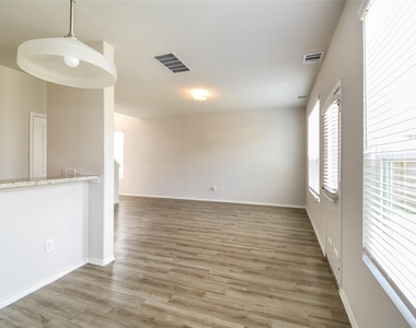 3606 Atascocita Vale Drive - Photo Thumbnail 4
