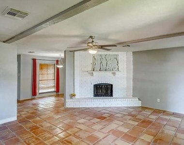 17302 S Yorkglen Drive - Photo Thumbnail 1
