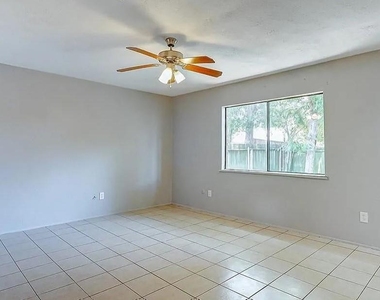 17302 S Yorkglen Drive - Photo Thumbnail 5