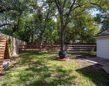 1517 Live Oak Street - Photo Thumbnail 31