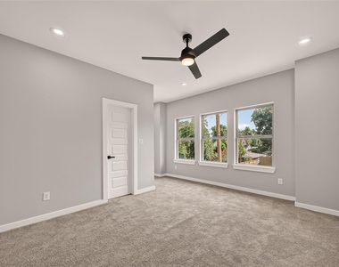 90 Burress Street - Photo Thumbnail 4