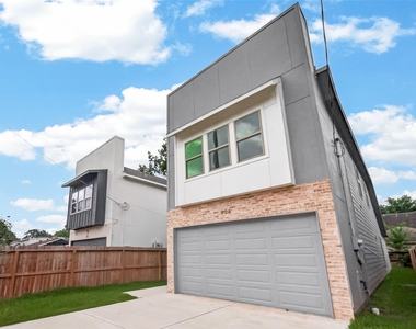 90 Burress Street - Photo Thumbnail 13