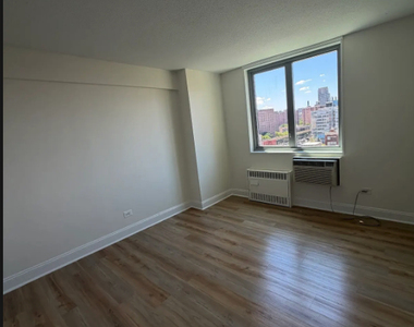 3333 Broadway - Photo Thumbnail 5