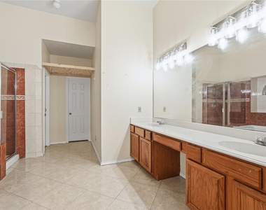 14203 Torrey Forest Drive - Photo Thumbnail 19