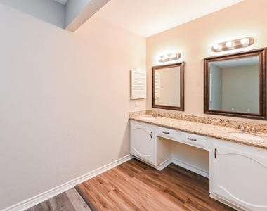 22710 Melham Lane - Photo Thumbnail 12
