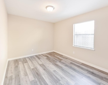 22710 Melham Lane - Photo Thumbnail 10
