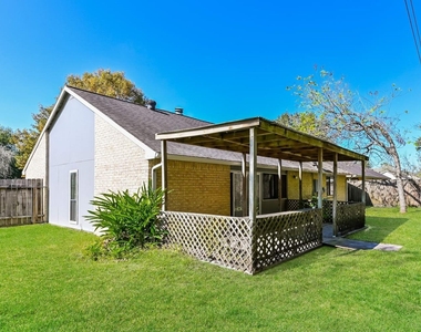 22710 Melham Lane - Photo Thumbnail 14