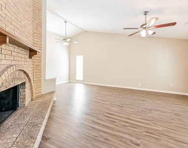22710 Melham Lane - Photo Thumbnail 3