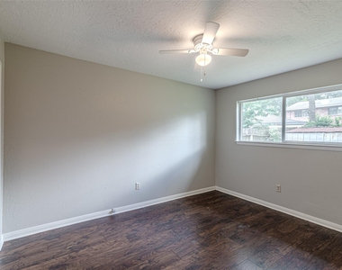 9702 Birsay Street - Photo Thumbnail 15
