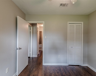 9702 Birsay Street - Photo Thumbnail 21