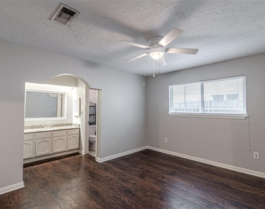 9702 Birsay Street - Photo Thumbnail 11