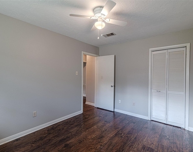 9702 Birsay Street - Photo Thumbnail 16