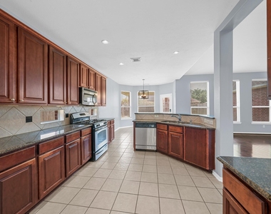 12 Palomar Drive - Photo Thumbnail 2