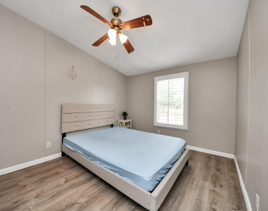 18303 James Road - Photo Thumbnail 25