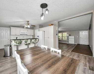 18303 James Road - Photo Thumbnail 23