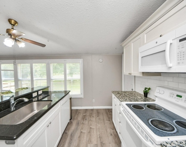 18303 James Road - Photo Thumbnail 20