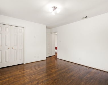 5238 Kinglet Street - Photo Thumbnail 30